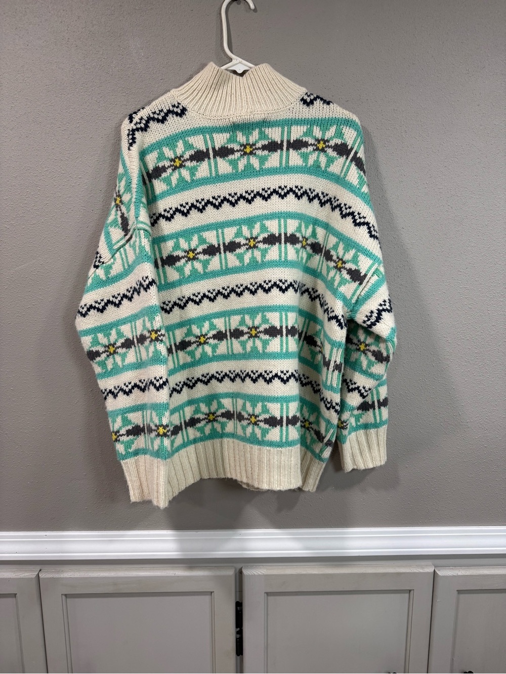American Eagle Fair Isle Mint Green Sweater - Picture 6 of 6